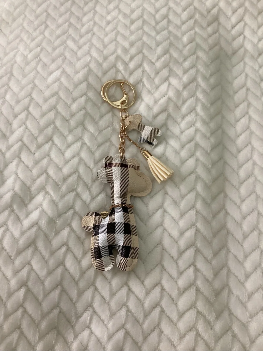 Plaid Giraffe Keychain or Bag charm with Tassel - Beige Black Check